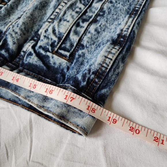 Rolling Paper Acid Wash Y2K Distressed Denim Jean Jacket Womens Size Small - Picture 6 of 7